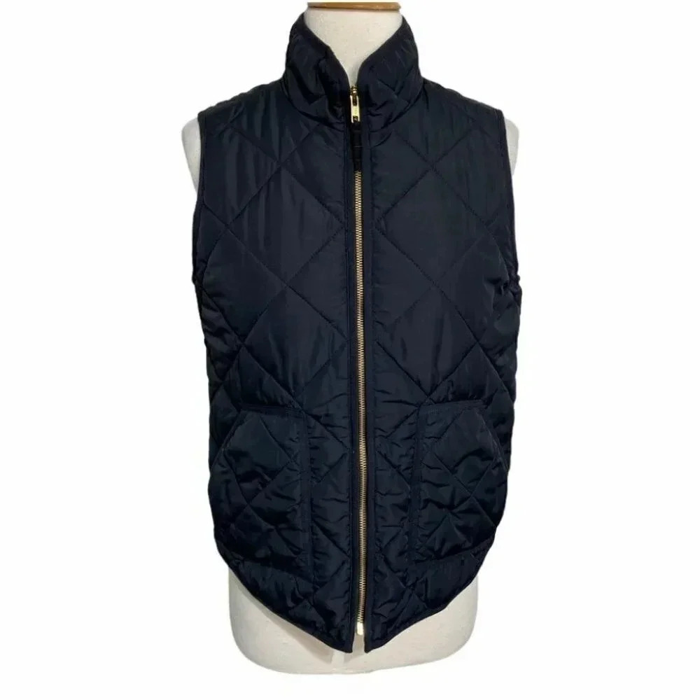 J. Crew Merchantile S Black quilted‎ vest